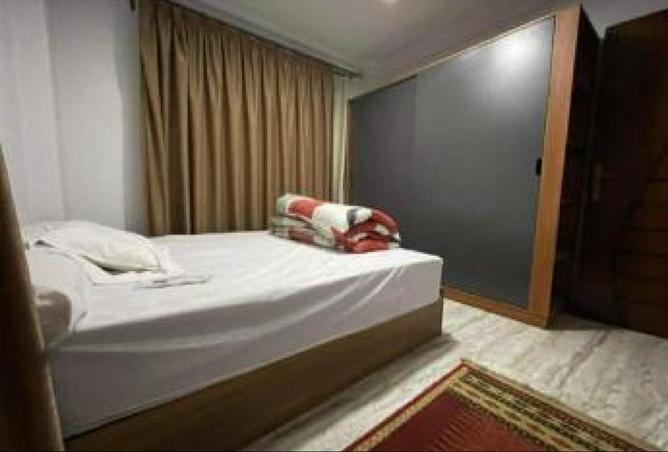 8703879 - Property Image 2