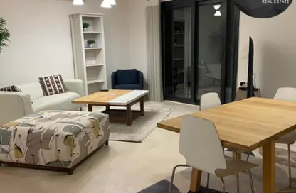 شقة - 2 غرف نوم - 3 حمامات للايجار في أو ويست - كمبوندات 6 أكتوبر - مدينة 6 أكتوبر - الجيزة