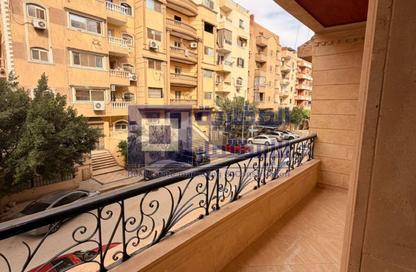 Apartment - 4 Bedrooms - 3 Bathrooms for sale in 4th District - 6 October City - Giza