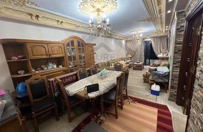 Apartment - 2 Bedrooms - 1 Bathroom for sale in Abo Qir St. - Sporting - Hay Sharq - Alexandria