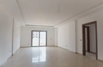 شقة - 3 غرف نوم - 2 حمامات للبيع في ناميا وست - الشيخ زايد - الجيزة