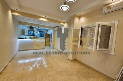 Apartment - 3 Bedrooms - 2 Bathrooms for sale in Sarayat Al Maadi - Hay El Maadi - Cairo