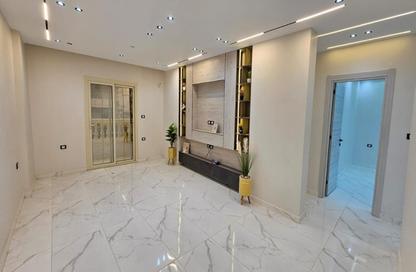 Apartment - 3 Bedrooms - 2 Bathrooms for sale in Gate 1 - Khofo - Hadayek El Ahram - Giza