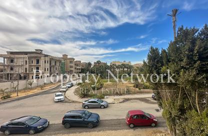شقة - 3 غرف نوم - 3 حمامات للبيع في غرب الجولف - كمبوندات القطامية - القطامية - مدينة القاهرة الجديدة - القاهرة