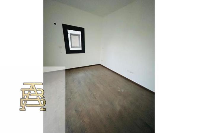 8611787 - Property Image 2