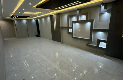 Apartment - 3 Bedrooms - 2 Bathrooms for sale in Al Lebeny Axis - El Mariouteya - Faisal - Hay El Haram - Giza