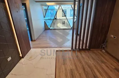 مساحات مكتبية - 2 غرف نوم - 1 حمام للايجار في كايرو بزنس بلازا - شارع التسعين الشمالي - التجمع الخامس - مدينة القاهرة الجديدة - القاهرة