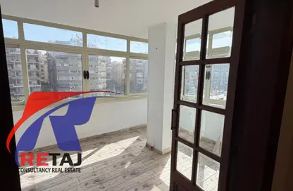 شقة - 3 غرف نوم - 2 حمامات للايجار في شارع الميرغني - ارض الجولف - مصر الجديدة - القاهرة