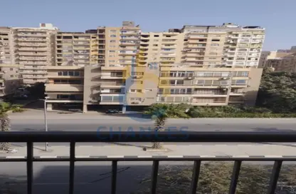 Apartment - 2 Bedrooms - 1 Bathroom for sale in 2nd Sector - Zahraa El Maadi - Hay El Maadi - Cairo