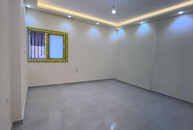 83674007 - Property Image 3
