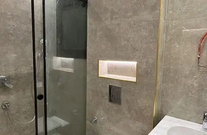 شقة - 3 غرف نوم - 3 حمامات للايجار في زايد ديونز - الحي السادس - الشيخ زايد - الجيزة