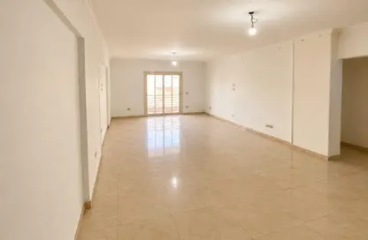 Apartment - 3 Bedrooms - 2 Bathrooms for sale in Bavaria Town - Zahraa El Maadi - Hay El Maadi - Cairo