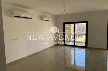 Apartment - 2 Bedrooms - 3 Bathrooms for sale in Moon Residences - Fifth Square - The 5th Settlement - New Cairo City - Cairo