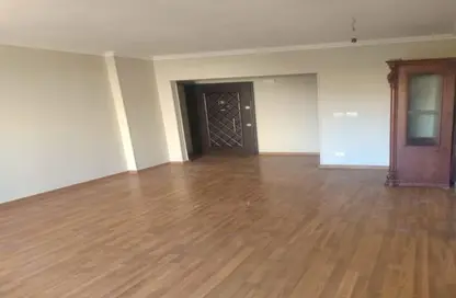 شقة - 3 غرف نوم - 2 حمامات للايجار في شارع ابن الهيثم - الرحاب المرحلة الخامسة - الرحاب - مدينة القاهرة الجديدة - القاهرة