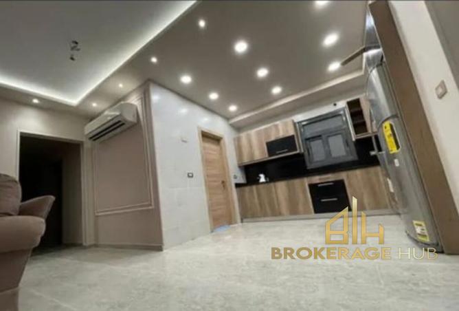 98827915 - Property Image 3