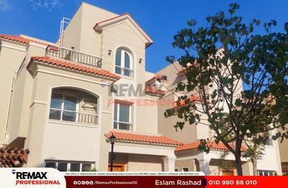 فيلا - 6 غرف نوم - 5 حمامات للبيع في مروج - سموحة - حي شرق - الاسكندرية