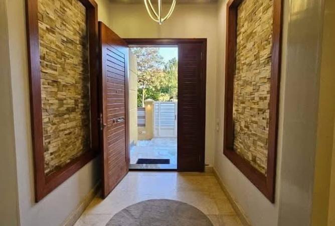 102632833 - Property Image 2