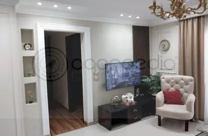 Apartment - 3 Bedrooms - 2 Bathrooms for sale in Galleria Moon Valley - South Investors Area - New Cairo City - Cairo