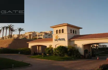Chalet - 2 Bedrooms - 2 Bathrooms for sale in La Vista 3 - La Vista - Al Ain Al Sokhna - Suez