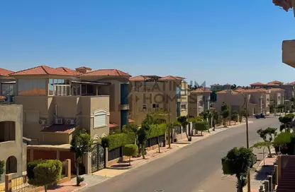 فيلا - 4 غرف نوم - 3 حمامات للبيع في اليكس ويست - كمبوندات الاسكندرية - الاسكندرية