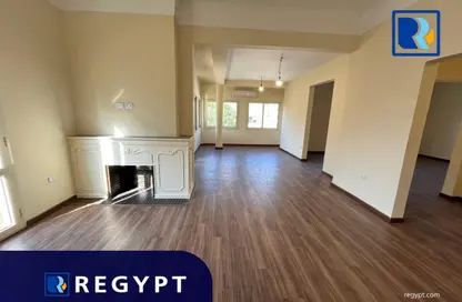 شقة - 3 غرف نوم - 3 حمامات للايجار في شارع محمد انيس - الزمالك - القاهرة