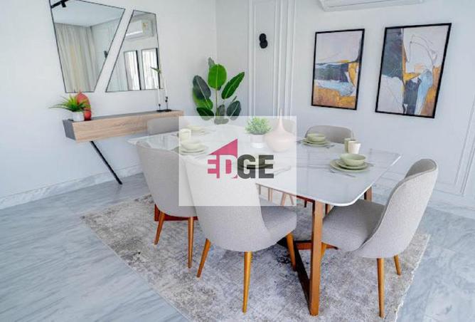 8421100 - Property Image 2