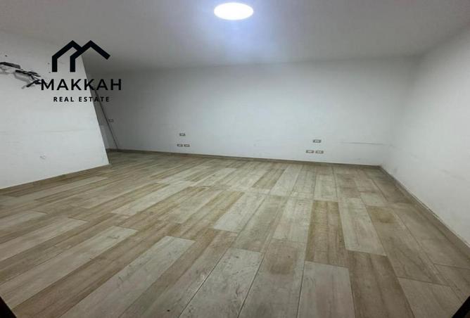 8593233 - Property Main Image