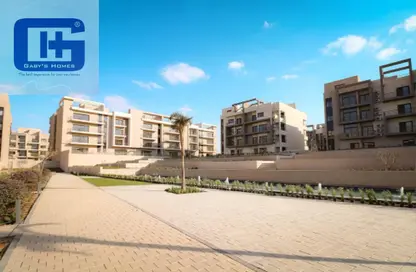 Apartment - 2 Bedrooms - 2 Bathrooms for sale in Moon Residences - Fifth Square - The 5th Settlement - New Cairo City - Cairo