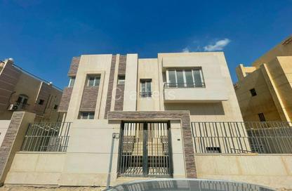 فيلا - 8 غرف نوم - 8 حمامات للبيع في بالم هايتس - طريق مصر اسكندرية الصحراوي - الجيزة