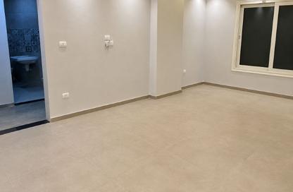 Apartment - 2 Bedrooms - 2 Bathrooms for sale in North Lotus - El Lotus - New Cairo City - Cairo