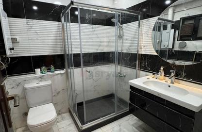 Apartment - 3 Bedrooms - 1 Bathroom for sale in Al Ashrafiya - North Investors Area - New Cairo City - Cairo