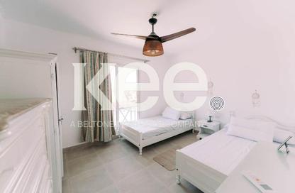 Chalet - 3 Bedrooms - 2 Bathrooms for sale in Mountain View - Ras Al Hekma - North Coast