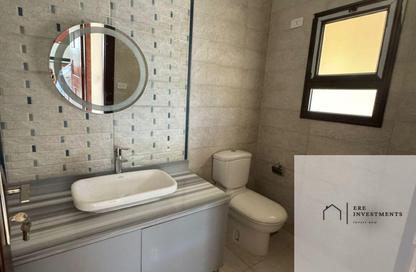 Villa - 4 Bedrooms - 4 Bathrooms for sale in Mivida - 5th Settlement Compounds - The 5th Settlement - New Cairo City - Cairo