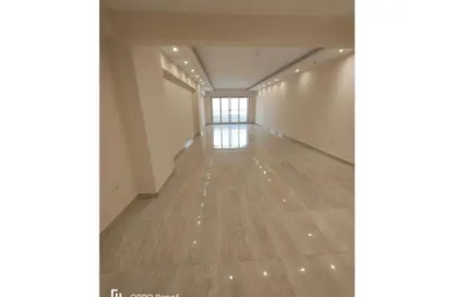 Office Space - 3 Bedrooms - 2 Bathrooms for rent in Zahraa El Maadi - Hay El Maadi - Cairo