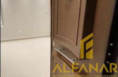 Apartment - 3 Bedrooms - 2 Bathrooms for sale in Ahmad Ibn Hanbal St. - Neighborhood 32 - 10th of Ramadan City - Sharqia