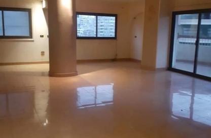 Apartment - 3 Bedrooms - 2 Bathrooms for sale in Ibrahim Al Refaey St. - 8th Zone - Nasr City - Cairo