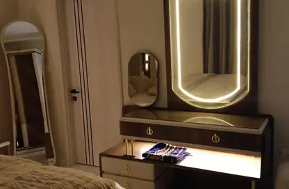 شقة - 3 غرف نوم - 2 حمامات للايجار في شارع الفريق محمد ابراهيم - المنطقة السادسة - مدينة نصر - القاهرة