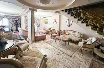 دوبلكس - 3 غرف نوم - 2 حمامات للبيع في سبورتنج - حي شرق - الاسكندرية