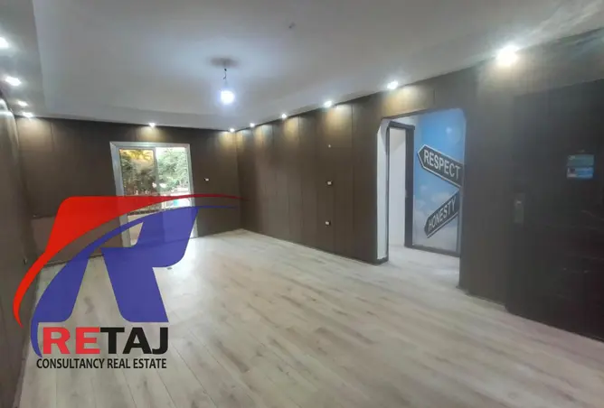 100370437 - Property Image 2
