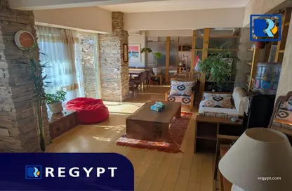 Apartment - 2 Bedrooms - 2 Bathrooms for rent in Al Kamel Mohamed St. - Zamalek - Cairo