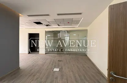 مساحات مكتبية - 5 غرف نوم - 3 حمامات للايجار في شارع يوسف السباعي - الرحاب المرحلة الأولى - الرحاب - مدينة القاهرة الجديدة - القاهرة