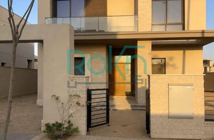 Villa - 4 Bedrooms - 5 Bathrooms for sale in The Estates - Sheikh Zayed Compounds - Sheikh Zayed City - Giza