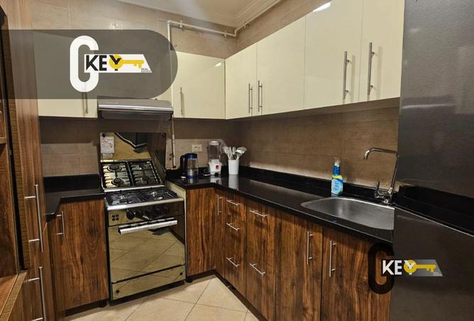 70098511 - Property Image 2