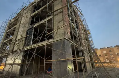 عيادة - غرفة نوم للبيع في سبيس مول جيتس - محور 26 يوليو - مدينة 6 أكتوبر - الجيزة