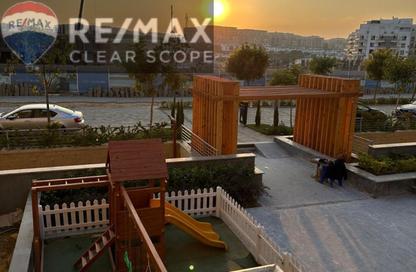 Apartment - 2 Bedrooms - 2 Bathrooms for sale in Mountain View iCity - 5th Settlement Compounds - The 5th Settlement - New Cairo City - Cairo