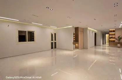 Apartment - 3 Bedrooms - 3 Bathrooms for sale in Gate 4 - Mena - Hadayek El Ahram - Giza