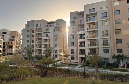 Apartment - 2 Bedrooms - 2 Bathrooms for sale in District 5 - 5th Settlement Compounds - The 5th Settlement - New Cairo City - Cairo