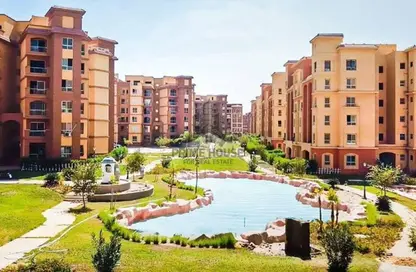 Apartment - 2 Bedrooms - 1 Bathroom for sale in Degla Palms - Al Wahat Road - 6 October City - Giza