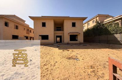 Villa - 4 Bedrooms - 5 Bathrooms for sale in Madinaty - Cairo