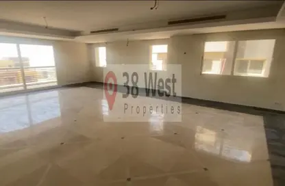 Duplex - 3 Bedrooms - 4 Bathrooms for sale in New Giza - Cairo Alexandria Desert Road - 6 October City - Giza